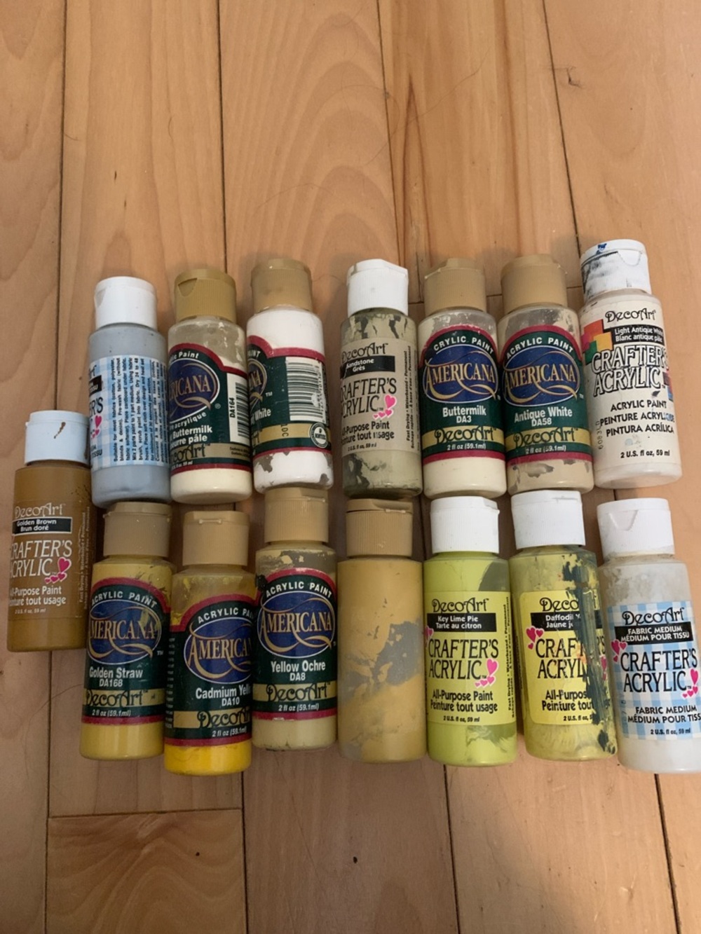 Open Used DecoArt Acrylic Paint Lot White Tan Beige Yellow 2 oz, 59 ml